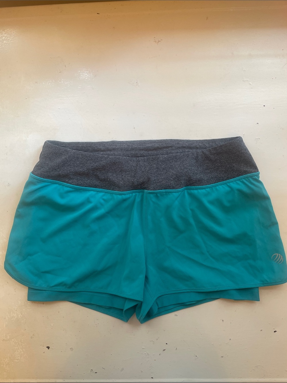 MPG Teal Athletic Shorts with Dark Grey Waistband size M